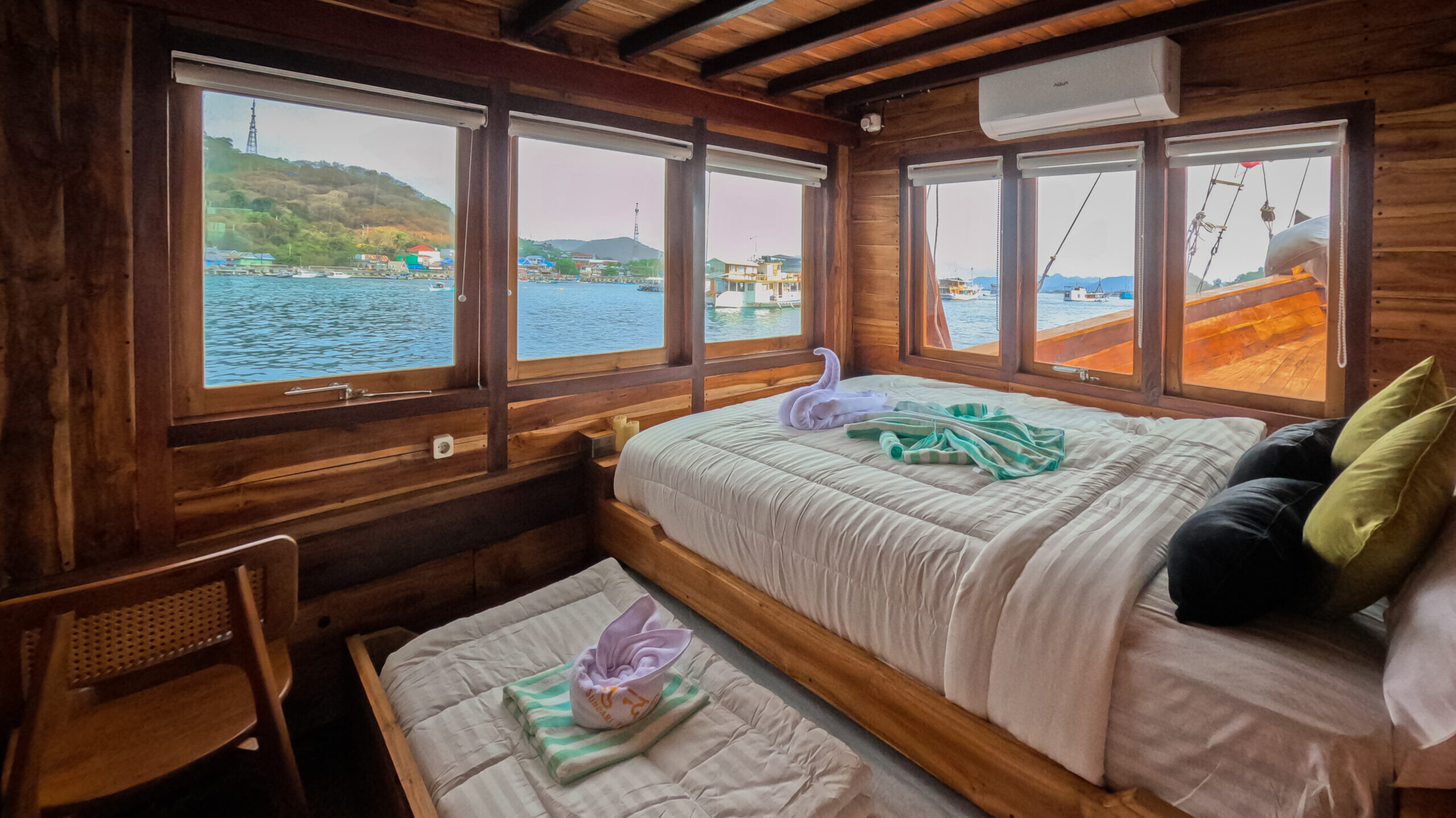 deluxe-cabin